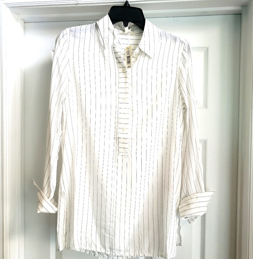Nwt MAX Studio wht/blk stripe LS shirt